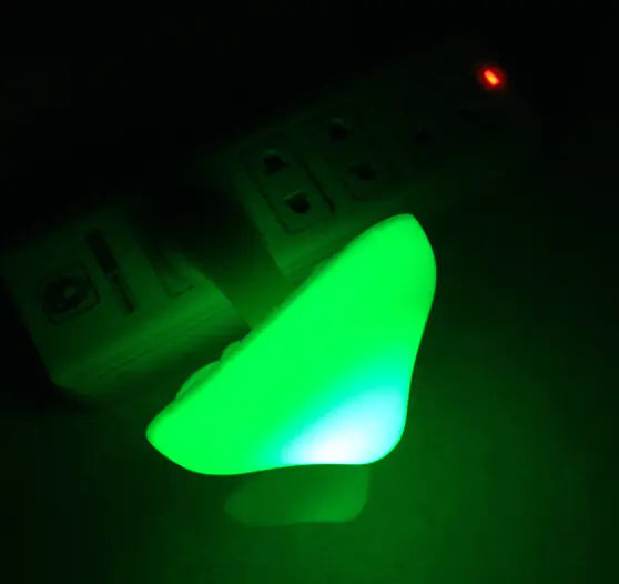 The Enchanted Glowcap – Auto-Sensor Mushroom Night Light
